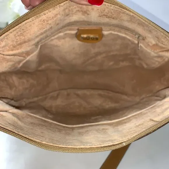 Gucci Tan and Cream Crossbody Bag - Picture 10 of 12